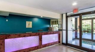 Econo Lodge Inn & Suites - Centerville - 5