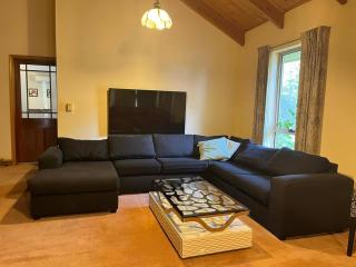 Farm-stay delight - - 1