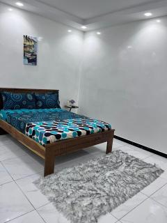 Cozy Stays by the Sea - shared kitchen - Dakar - 7