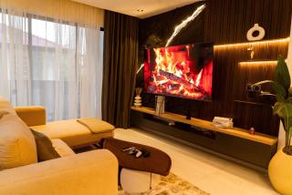 Luxury 2 Bedroom Apartment, Located in Admiralty way, Lekki Phase 1 - 6