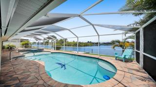 Casa de La Vista – Pool Spa with lakefront view - 9
