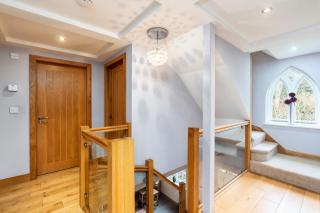 Oak Cottage, Contractors, Professionals & Companies Only, HS2, NEC, BHX, M42 - 1