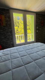 Maison au bord de l'eau avec Jacuzzi - 2