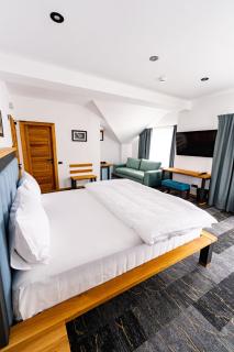 HOW Boutique and Hotel - 9