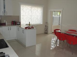 Glenelg - Marina Retreat - Glenelg - 8