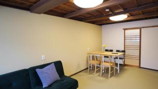 2 min walk to station, near Namba & Shinsaibashi - 2