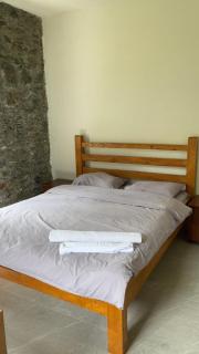 Sylbica Guesthouse - Tropojë - 3