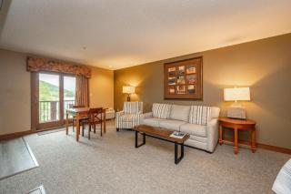 A209 Studio Lake View - Oakland - 9
