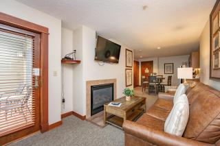 A215 One Bedroom Lake View - Oakland - 8