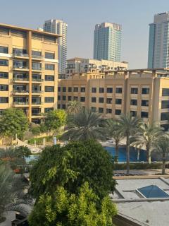 Beautiful 3 Bedroom Apartment in The Greens - 7