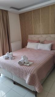 Hotel Louiza - 0