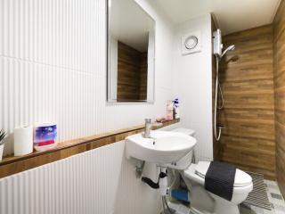 Cozy 2BR Near Impact Arena, LTAT- WiFi Washer near DMK at C2 - Ban Song Hong - 3