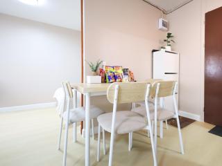 Cozy 2BR Near Impact Arena, LTAT- WiFi Washer near DMK at C2 - Ban Song Hong - 6