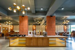 Hotel Veritas Grand - 2