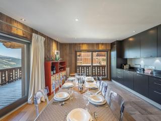Appartement spacieux au pied des pistes avec spa, parking et cheminée - FR-1-565-8 - 2