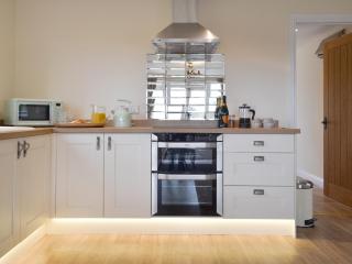 Hares Home - Uk10757 - Barney - 4