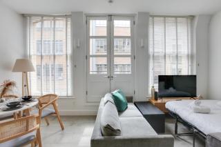 Modern Flat in Central London, Barbican Farringdon EC1V - 5