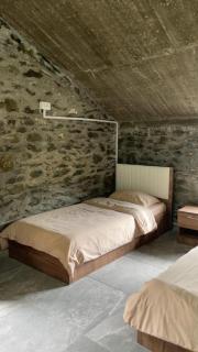 Sylbica Guesthouse - Tropojë - 5