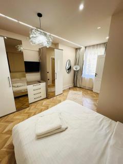 Central Vibes Apartment - 2