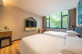 Echarm Hotel Guangzhou Baiyun Station Julong Subway Station Branch - Canton - 4