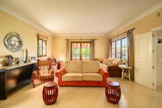 Luxury stay at Villa Maria in El Paraiso Spain - 3