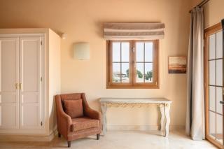 Luxury stay at Villa Maria in El Paraiso Spain - 1