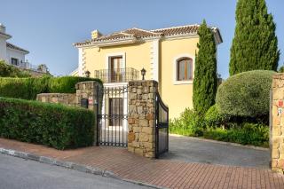 Luxury stay at Villa Maria in El Paraiso Spain - 0