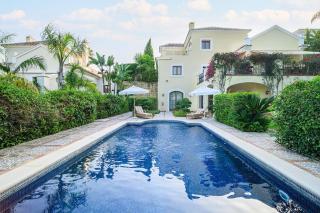 Luxury stay at Villa Maria in El Paraiso Spain - 9