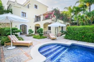 Luxury stay at Villa Maria in El Paraiso Spain - 6