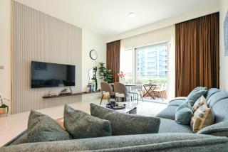 Prime 1BR Stay in Beach Front - 5