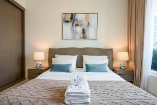 Prime 1BR Stay in Beach Front - 3