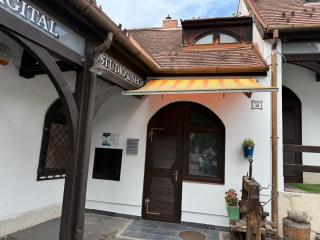 Céh-Vár-Lak - Eger - 0