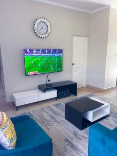 Cozy Maisonette Hideaway - 4