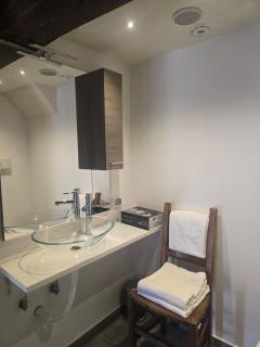Dumo 10 Studio Apartment - 3