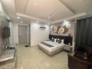 Paramhans Hotel - Rishīkesh - 0
