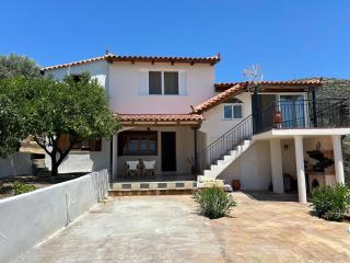 Ziras Traditional Villa - Áno Váthia - 2