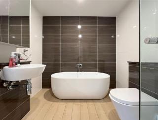 Comfort & Value 2BR Apt near CBD - 5