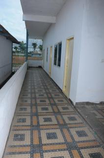 BNR INN Hotel - Jāmb - 4