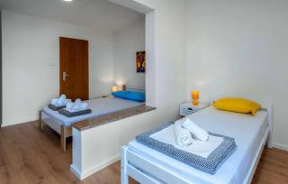 Apartmen Rebeca with a beautiful view - 4
