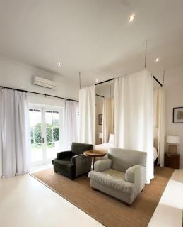 Huguenot House - 2