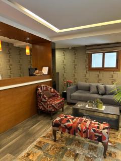 HOtello guest suites - 8