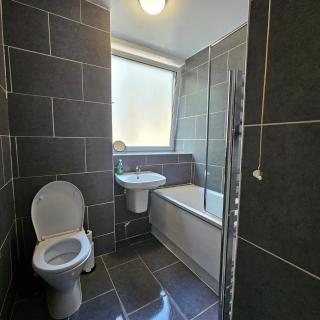 Centrallylocatedflatinlondon - 7
