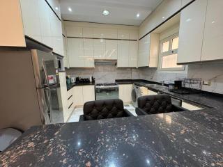 Stylish Furnished Apartment in a Quiet Villa Area New Cairo, Al Narges 2 - 1