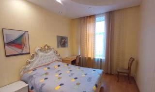 Historic 1BR stay by Opera House - Riga - 3