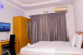 Crestviewers Hotel Ogudu - Lagos - 2