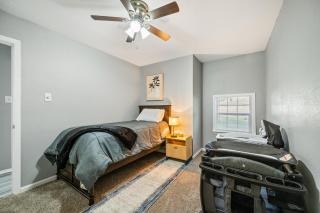 4BR Family Home 3mi to IAH 21mi to Houston - Humble - 4