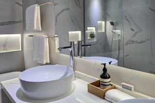 Luxury Dubai Marina Apt with large balcony - 8