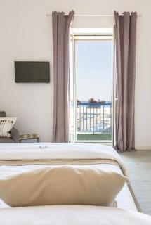 Three Room - 9