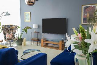 Luxury Dubai Marina Apt with large balcony - 0