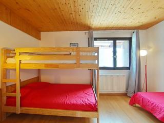 Appartement cosy avec cheminée et balcon, 6 couchages, Le Grand-Bornand - FR-1-241-63 - Le Grand-Bornand - 4